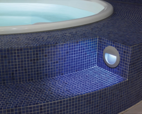 Velg sikker belysning på badet huseierne