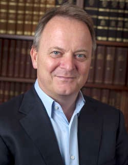 Advokat Jens Petter Bull 