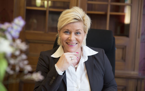 FASTHOLDER: Finansminister Siv Jensen fastholder boliglånsforskriften for 2020.