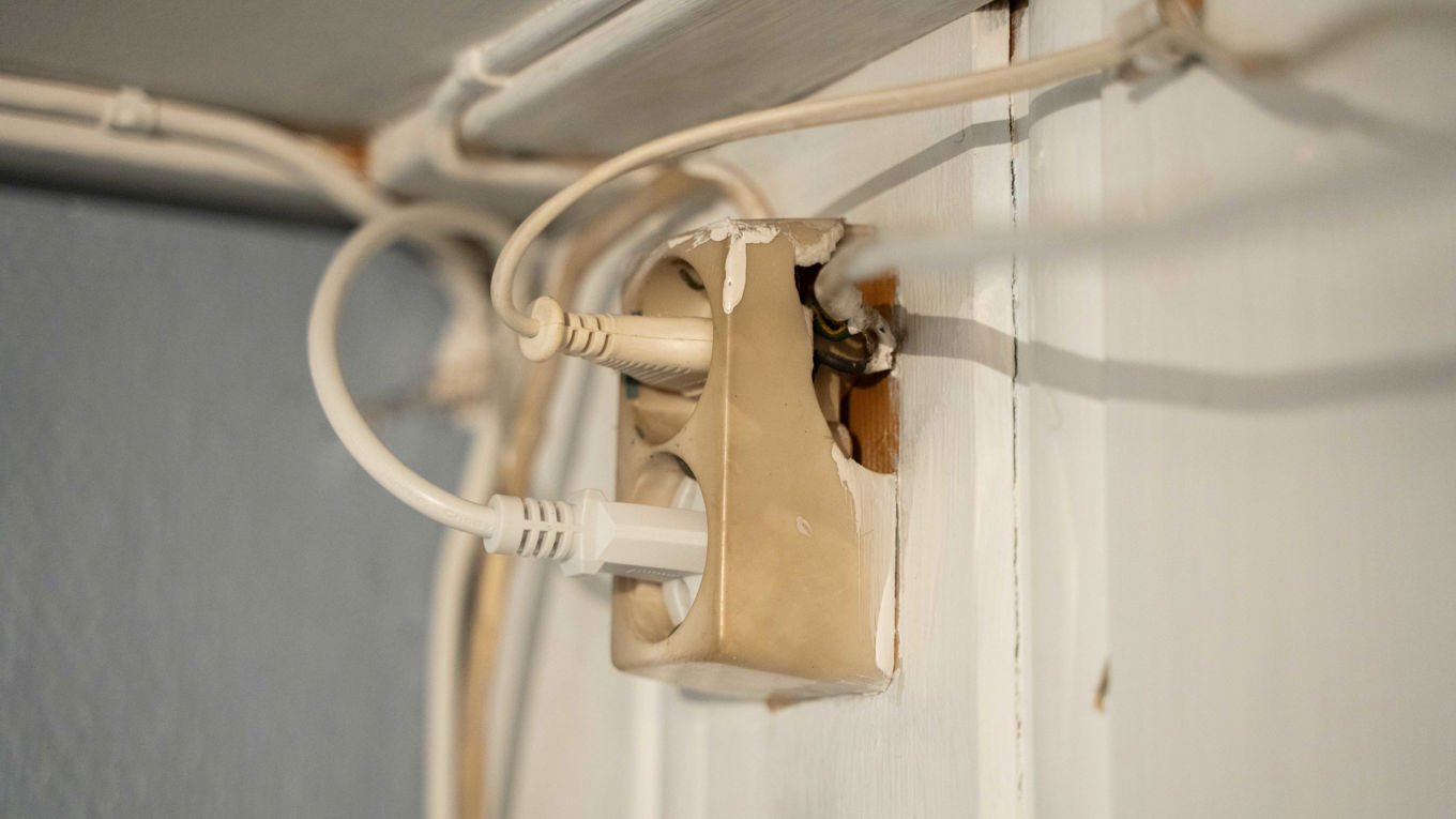 En gammel stikkontakt