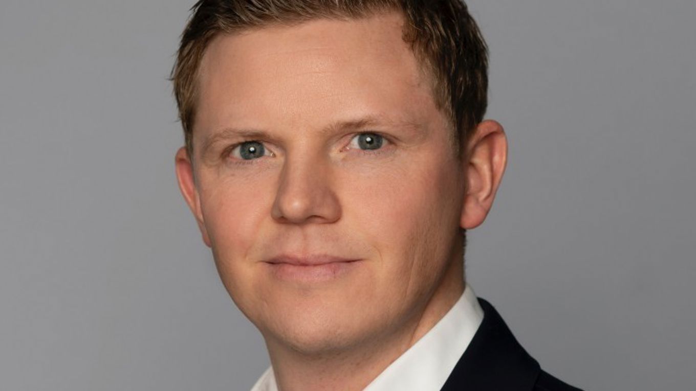 Advokat Johan G. Bernander