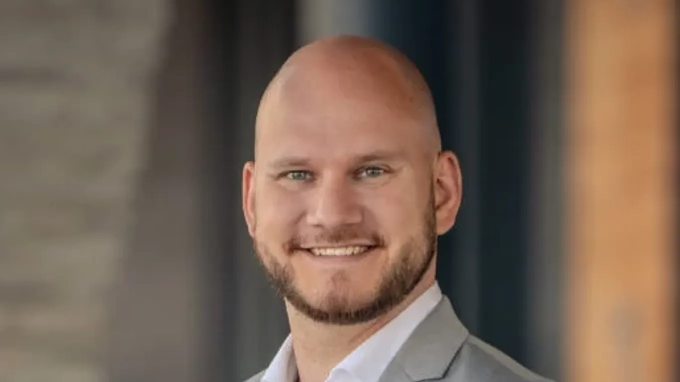 Portrett av Aki Johannes Viitala