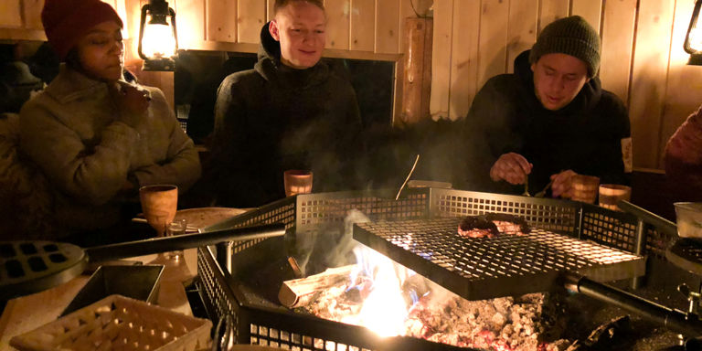 Grillhytten gjør at familie og venner kan samle seg uansett vær.