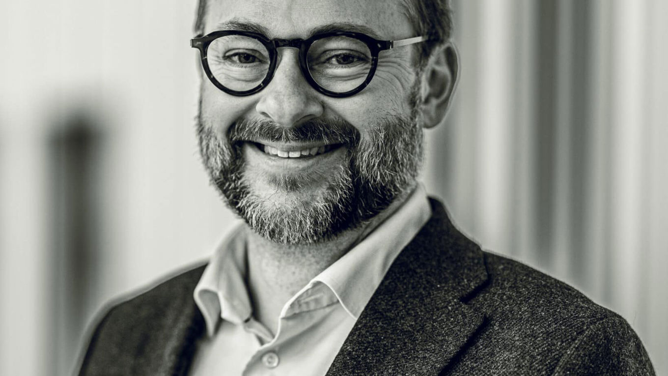 Portrettbilde i sorthvitt av Sverre Bragdø-Ellenes