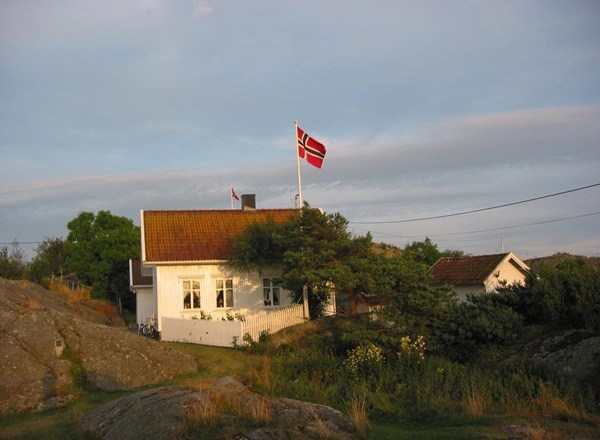 IDYLL: Feriehuset på Herføl blir mye brukt av hele familien. Foto: Privat