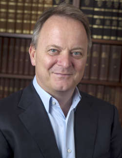 Advokat Jens Petter Bull 